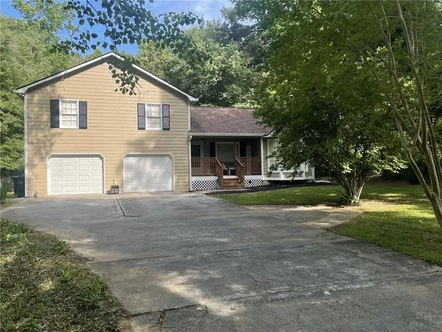 Popular Twelve Oaks Real Estate