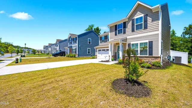 Popular Pearces Landing Real Estate