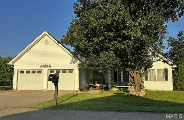 Popular Deerfield Estate Real Estate