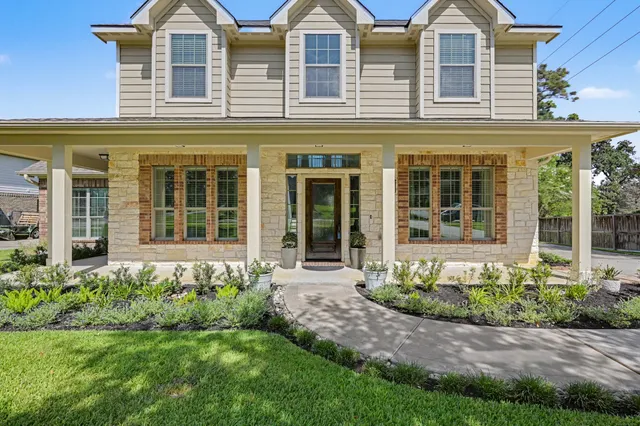Popular Mostyn Manor 04 Real Estate