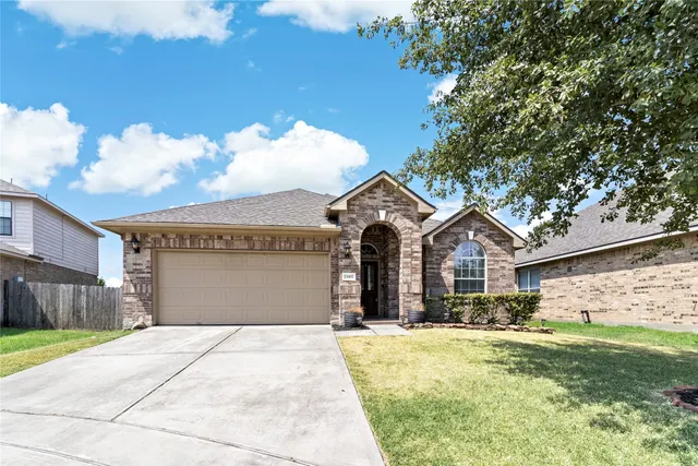 Popular Pine Trace Village Sec 01 Real Estate