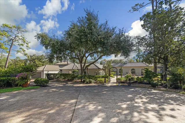 Popular Claywood Real Estate
