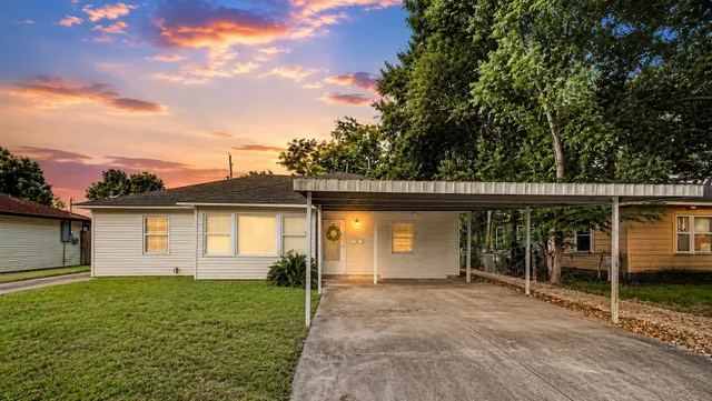 Cheap Vince Heights Sec 01 Real Estate