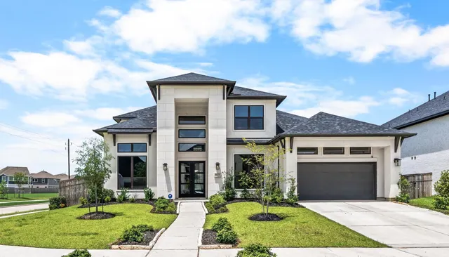 Popular Sienna Sec 55 Real Estate