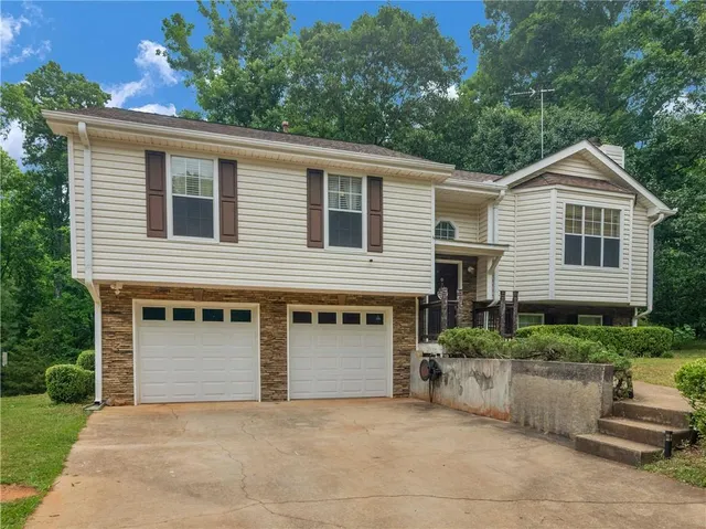 Popular FALCON RIDGE Real Estate