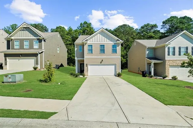 Popular Henderson Trace Real Estate