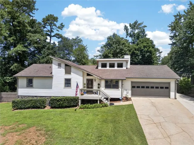 Popular Twin Pines Estates Real Estate
