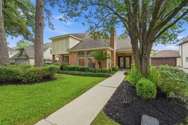 Popular Champion Forest Sec 04 Real Estate