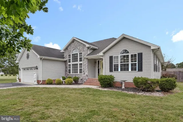 Popular Hayman Lands Real Estate