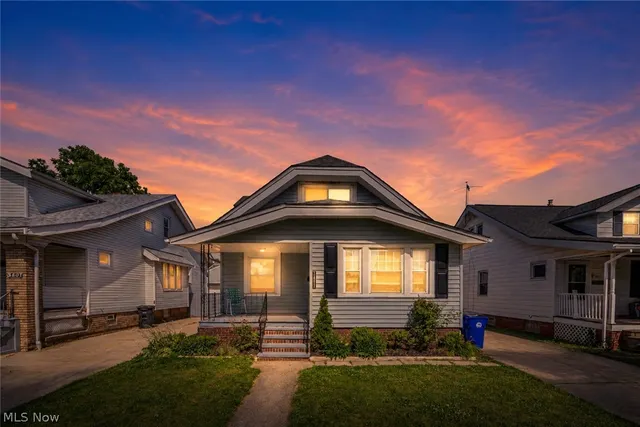 Expensive Fairwood Heights Real Estate