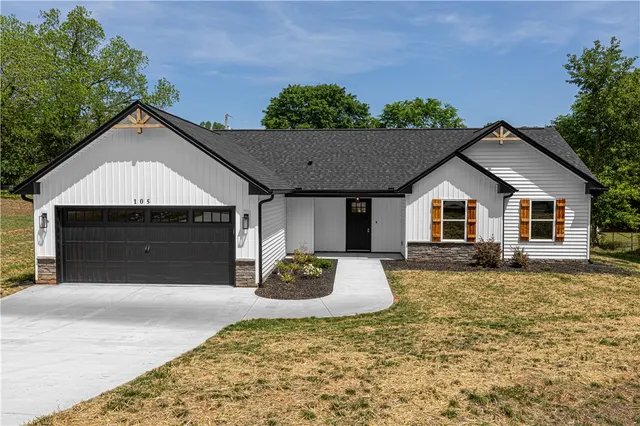 Popular Nevitt Pines Su Real Estate
