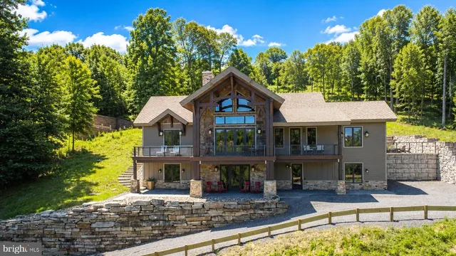 Expensive Waterside At Wisp Real Estate