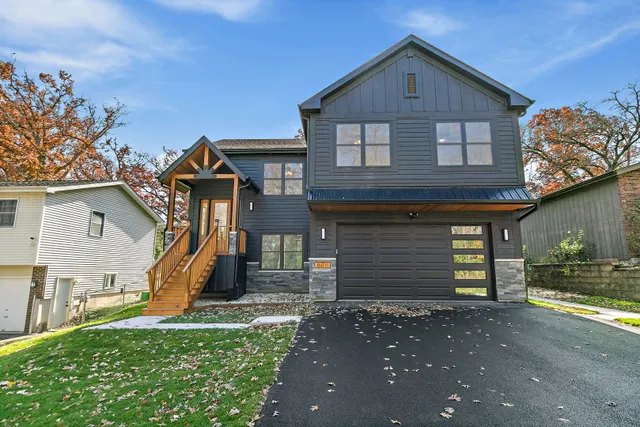 Popular Sunrise Ridge Real Estate