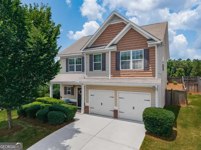 Popular Station at Prominence Real Estate