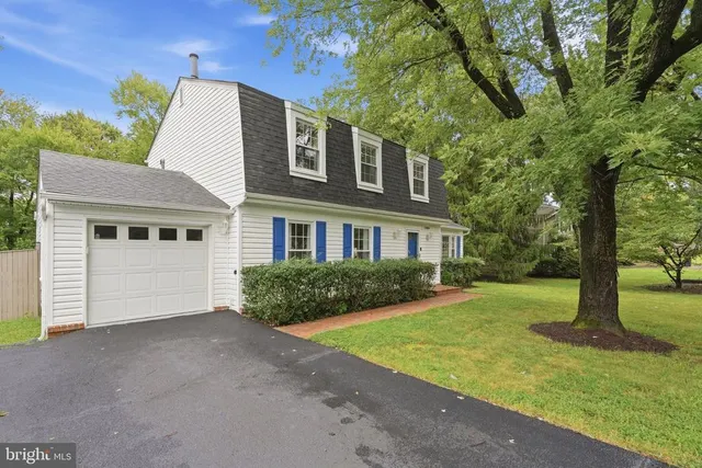 Expensive Stratton Woods Real Estate