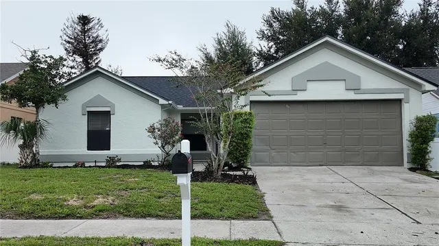 Popular ALAFAYA WOODS PH 21 Real Estate
