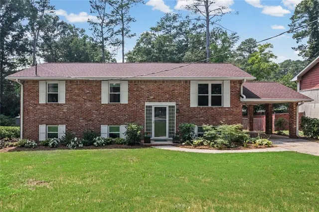 Popular Pine Glen Real Estate