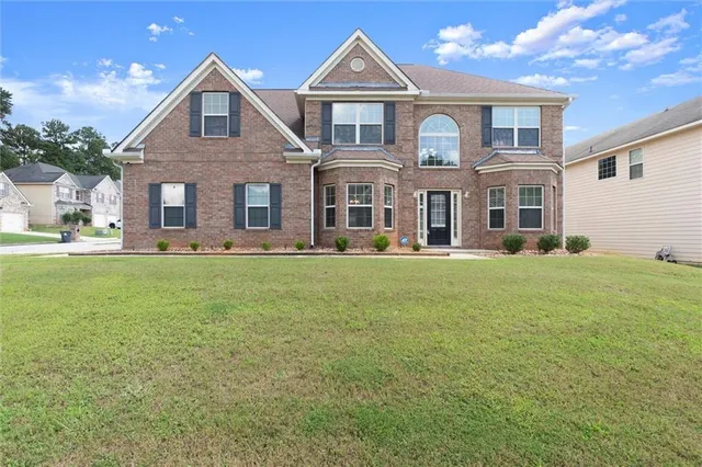 Popular Langley Oaks Real Estate