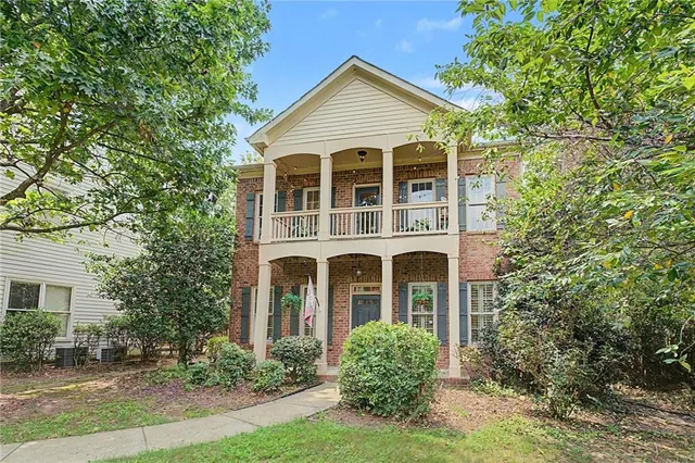 Popular Eagles Grove Real Estate