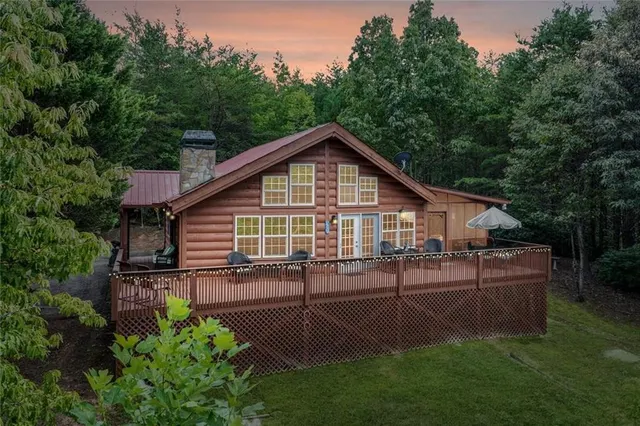 Popular HIGHCREST SUMMIT Real Estate