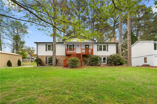 Popular Sprayberry Heights Real Estate