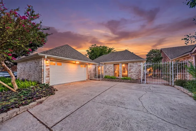 Popular Briarhill Real Estate