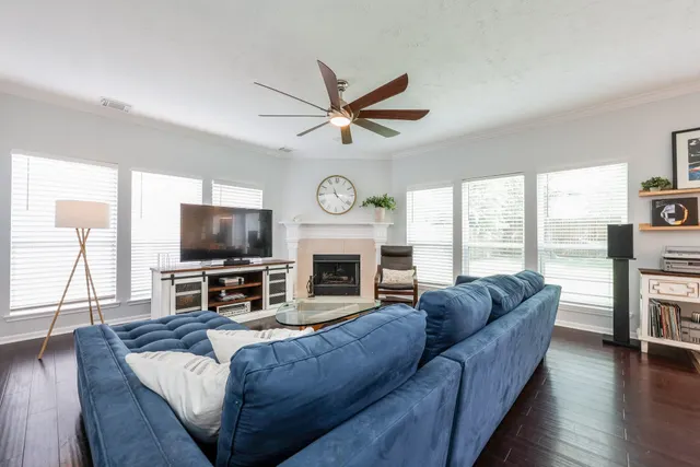 Popular Easton Commons Sec 2 Real Estate