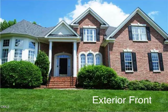 Popular Stratford Hall Real Estate