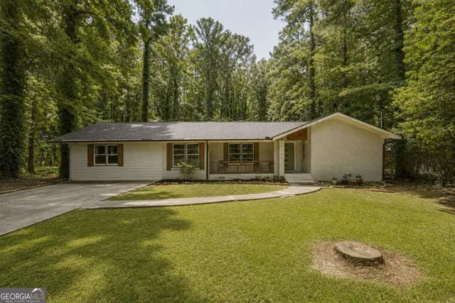 Popular Falcon Forest Real Estate