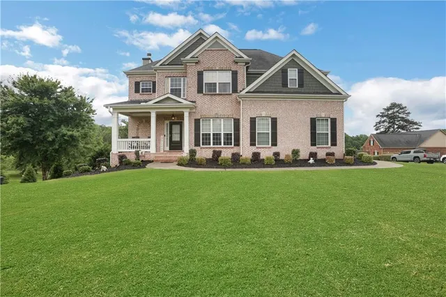 Popular Hannahs Crossing Real Estate