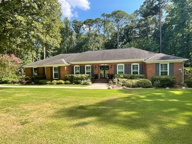 Popular Tallwood Place Real Estate