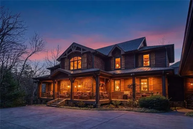 Popular THE HEMLOCKS Real Estate