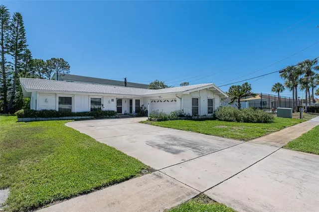 Popular IMPERIAL POINT Real Estate