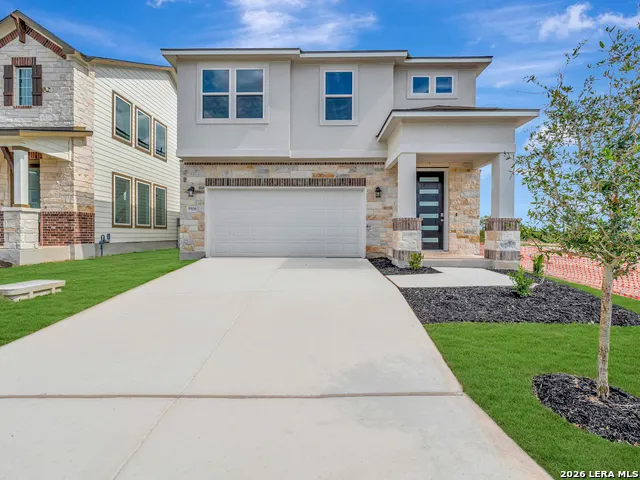 Popular Fairway Crossing Real Estate