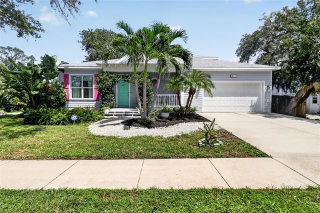 Popular GOLDEN GATEWAY HOMES Real Estate