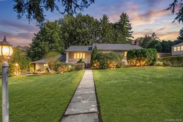 Popular Huntley Estates-Poets Corner Real Estate