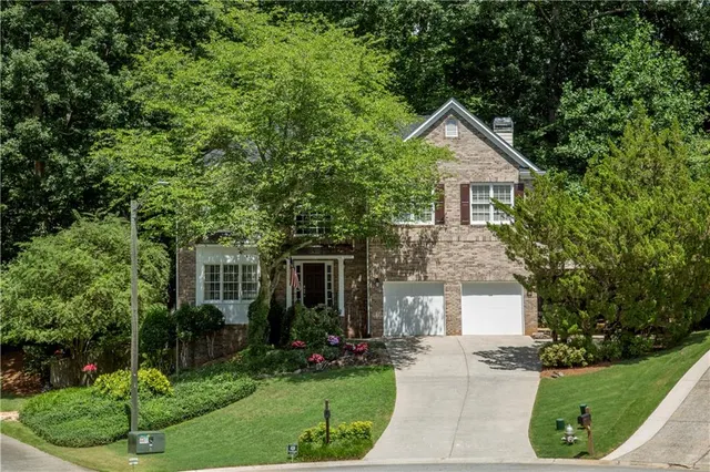 Popular Stilesboro Trace Real Estate