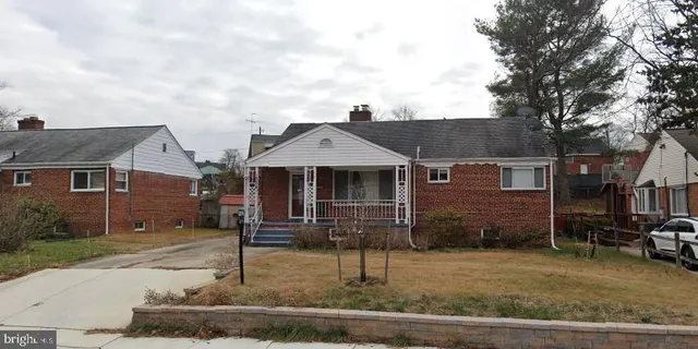 Expensive Oakview Real Estate
