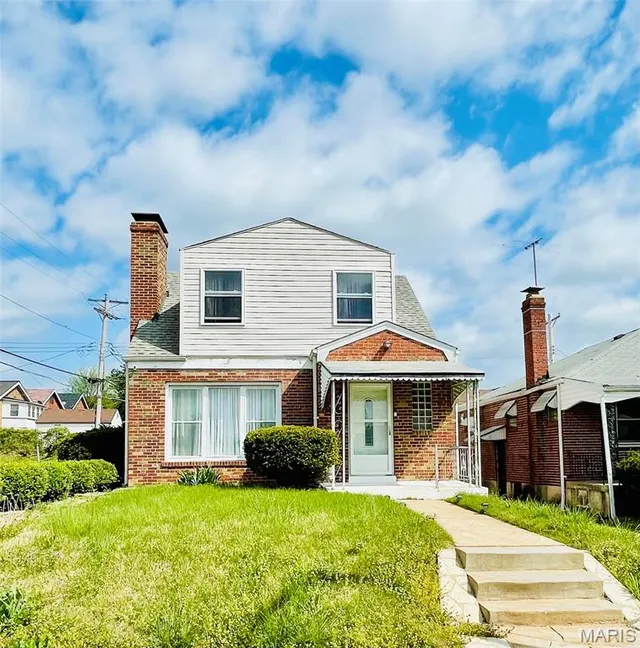 Popular McLaran Hills Add Real Estate