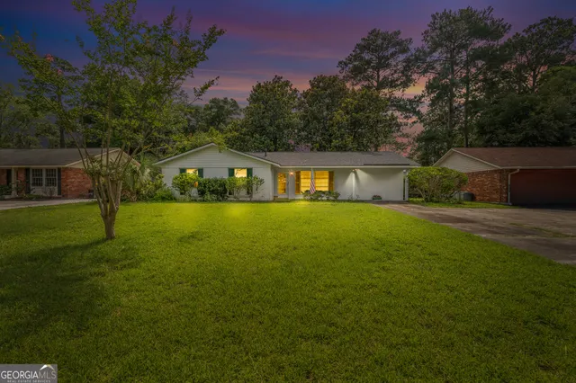 Cheap Colonial Oaks Real Estate