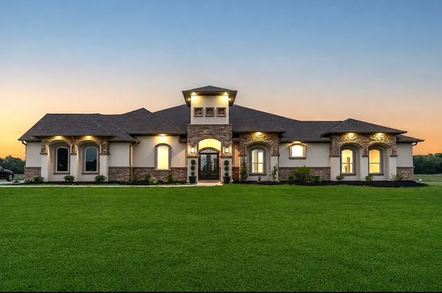 Expensive Iowa Colony Real Estate