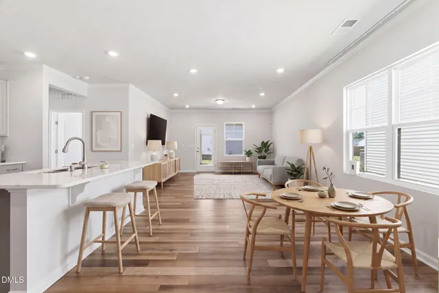 Popular Ellis Walk Real Estate