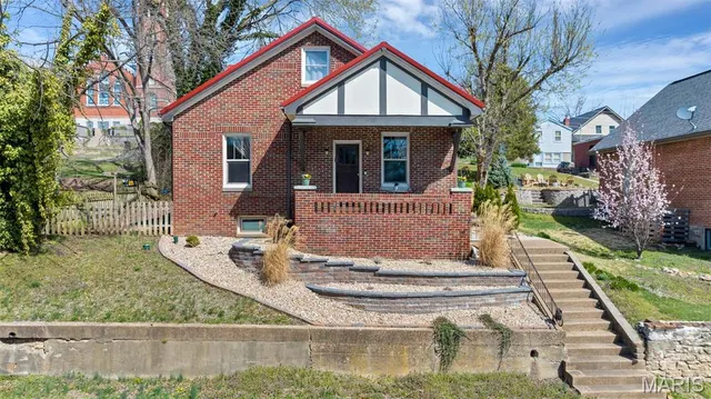 Popular Hermann R-1 Real Estate