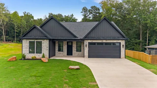 Popular Lake Shore Real Estate