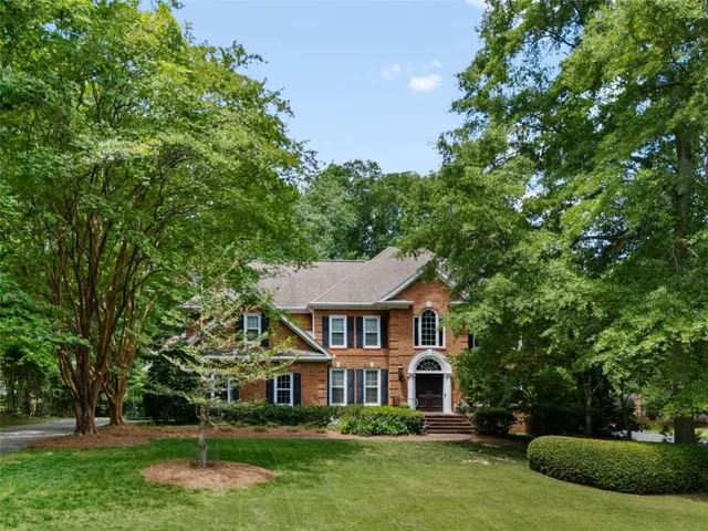 Popular Collinwood Real Estate