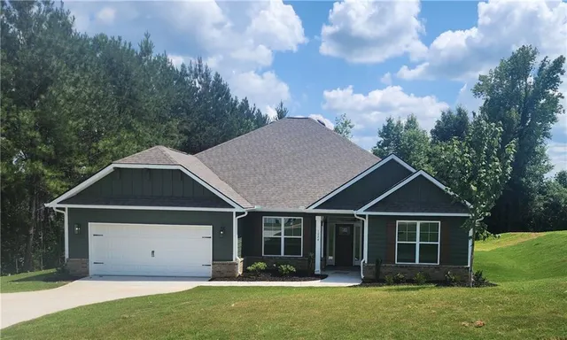 Popular Holliday Pass Real Estate