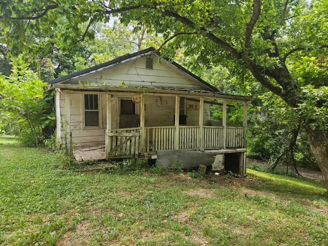 Cheap Eminence Real Estate