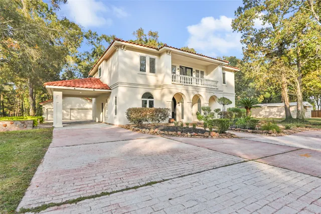Popular Commons Lake Houston Real Estate