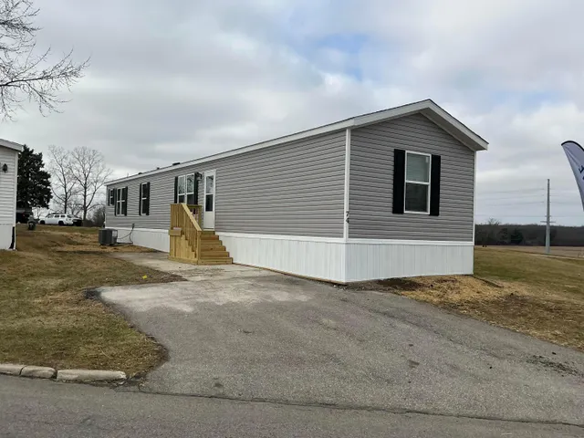 Popular Crystal Lake Real Estate