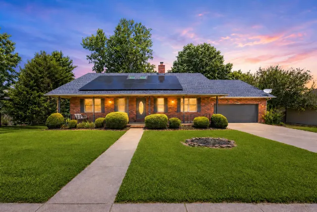 Expensive Catalpa East Real Estate
